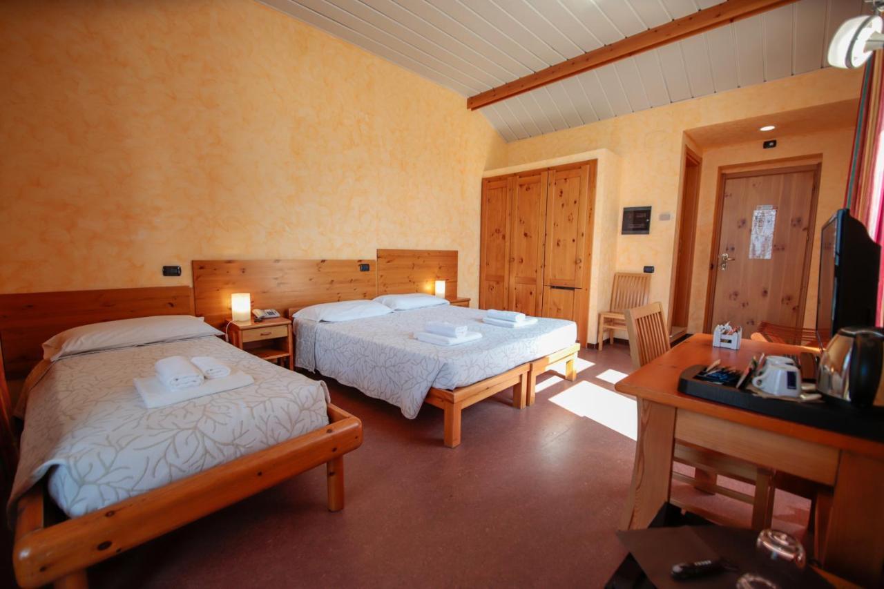 Pracatinat Hotel & Restaurant Fenestrelle Dış mekan fotoğraf